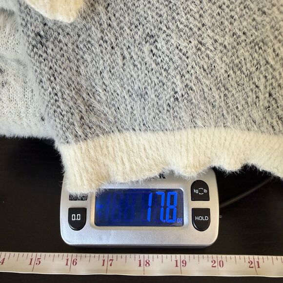 Nordstrom Roffe Faux Fur Snow Leopard Dot Ruana Cape Wrap Winter Layering Money - Picture 14 of 14